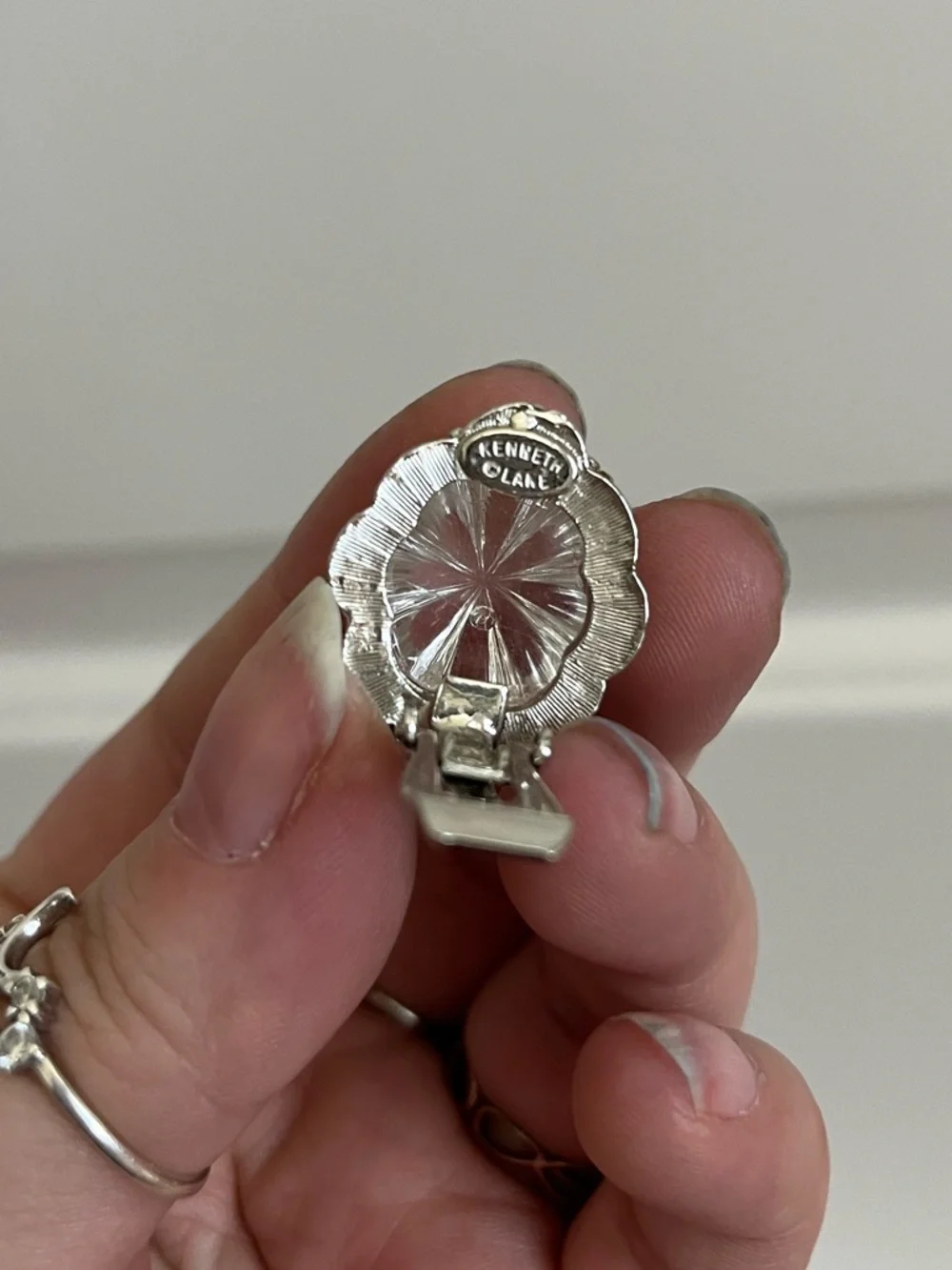 Kenneth Jay Lane clip on earrings - Picture 2 of 4